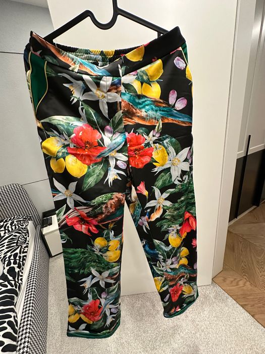 Сатенен костюм Love by Iris