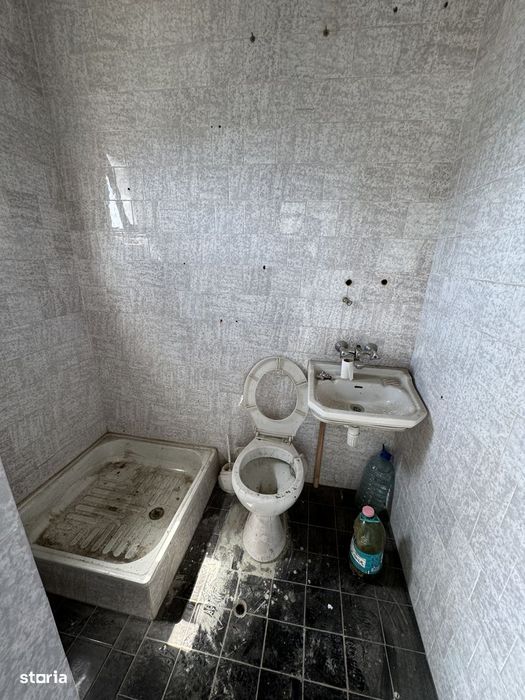 Casa P+1 , 5 camere , 8 ari teren , zona Drumul Botizului