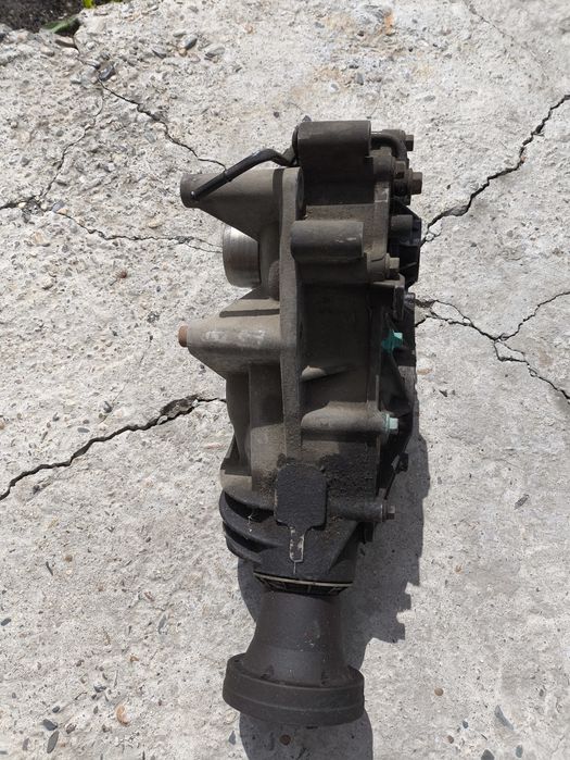 Продам запчасти на Mazda Tribute