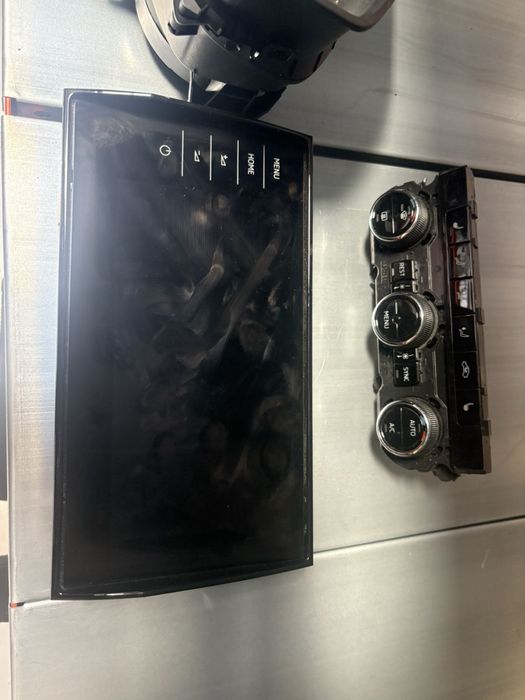 Skoda Kodiaq дисплей навигация/ километраж/ модул климатроник