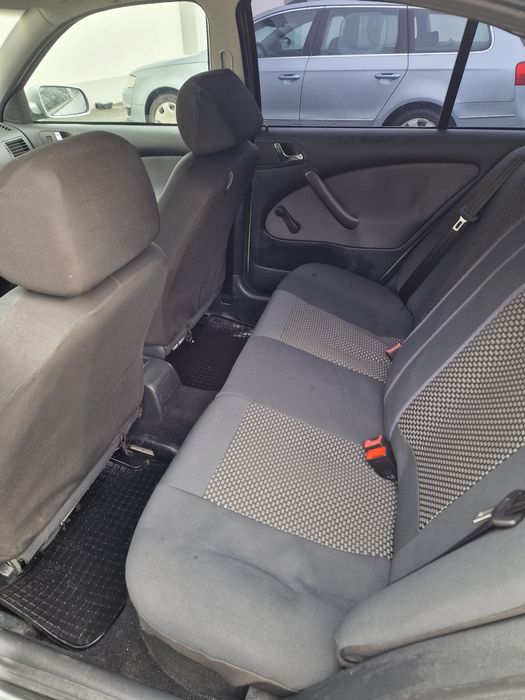 Vând Skoda Tour cu GPL