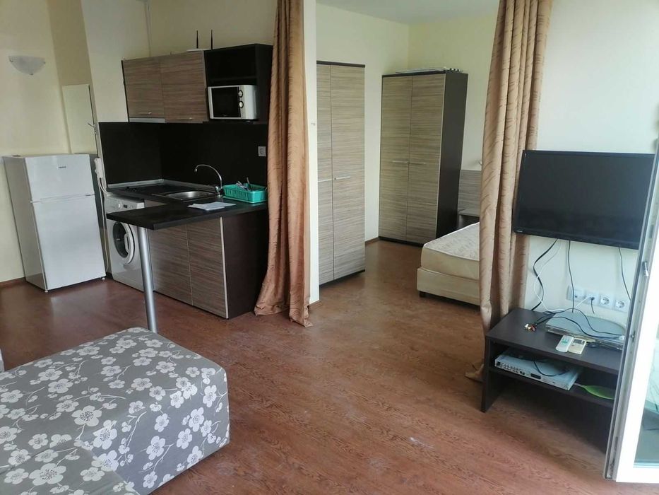 Дава се под наем Двустаен апартамент в Бургас, Сарафово - 50 кв.м за 275 € - Снимка #1