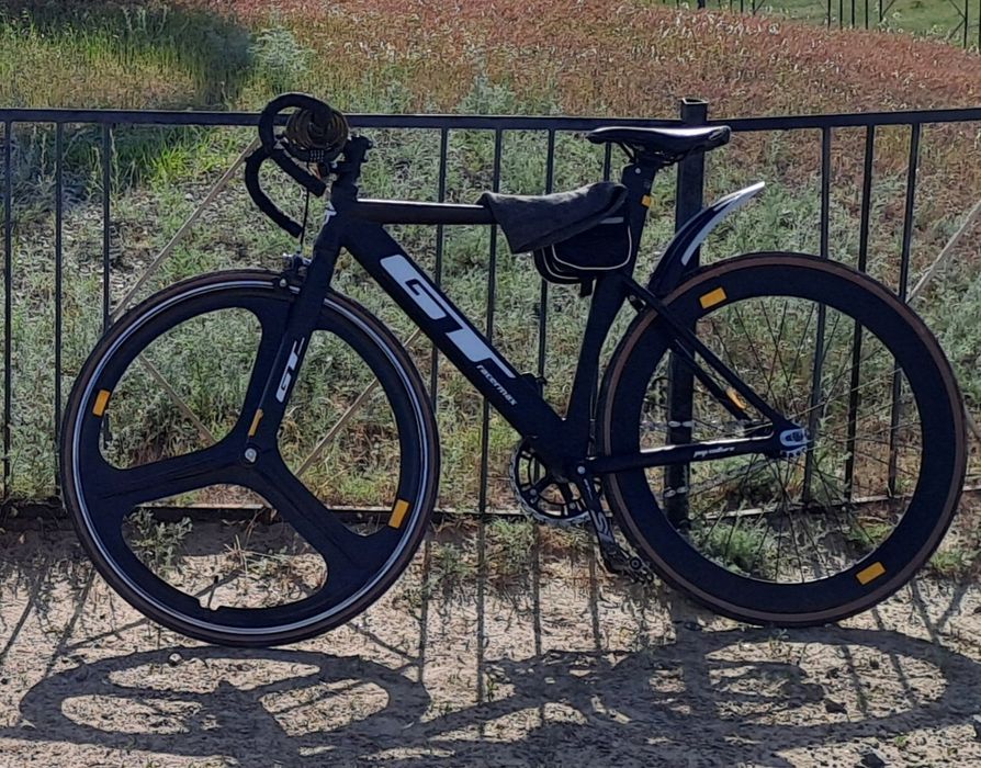 Gt racemax fix gear