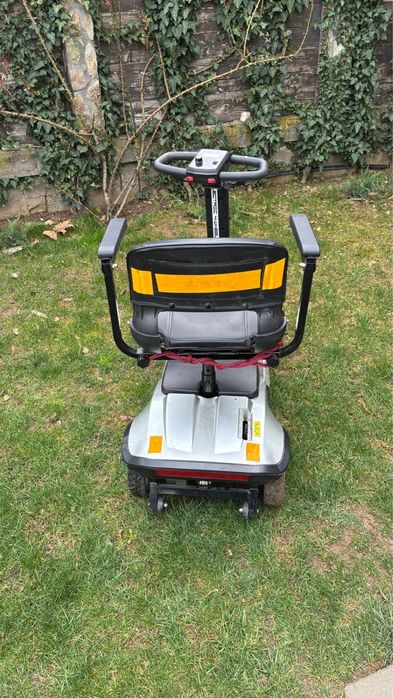 scuter electric persoane dizabilitati
