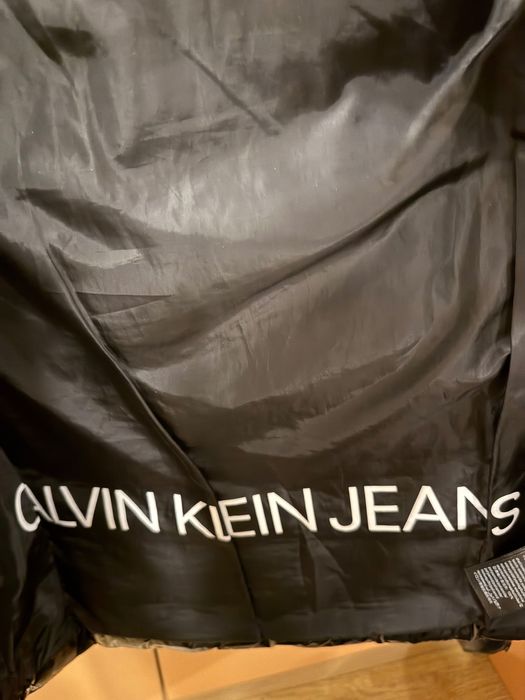Зимно дамско яке Calvin Klein