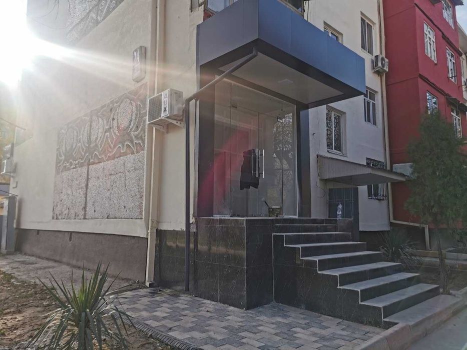 Продается нежилое помещение вдоль дороги Учтепа оутлет