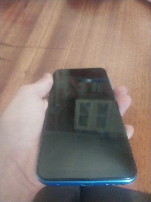 Продам телефон Redmi 10A есть торг