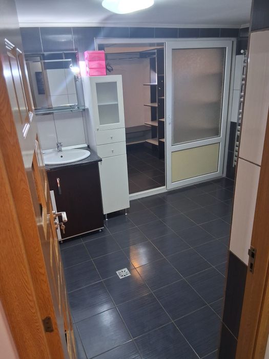 Închiriez la casa in Tulcea