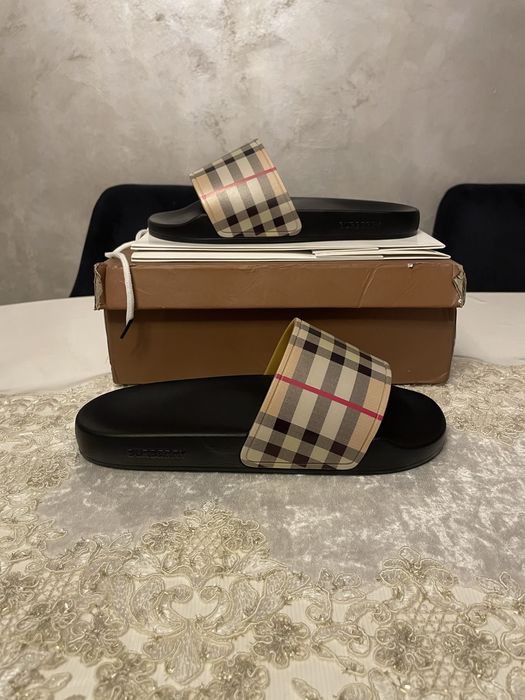 Burberry Slides 41/42