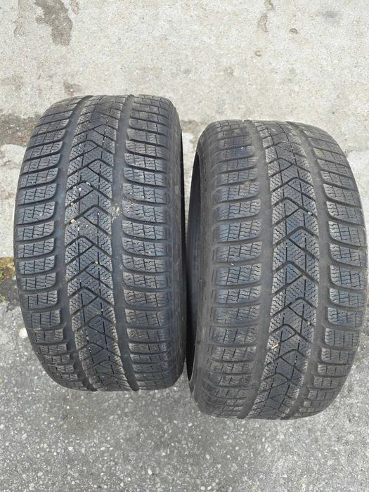 Anvelope iarna sh Pirelli runflat 245/40R18 2 buc disponibile