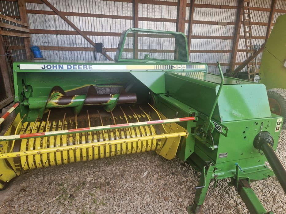Presă balotiera John Deere 359