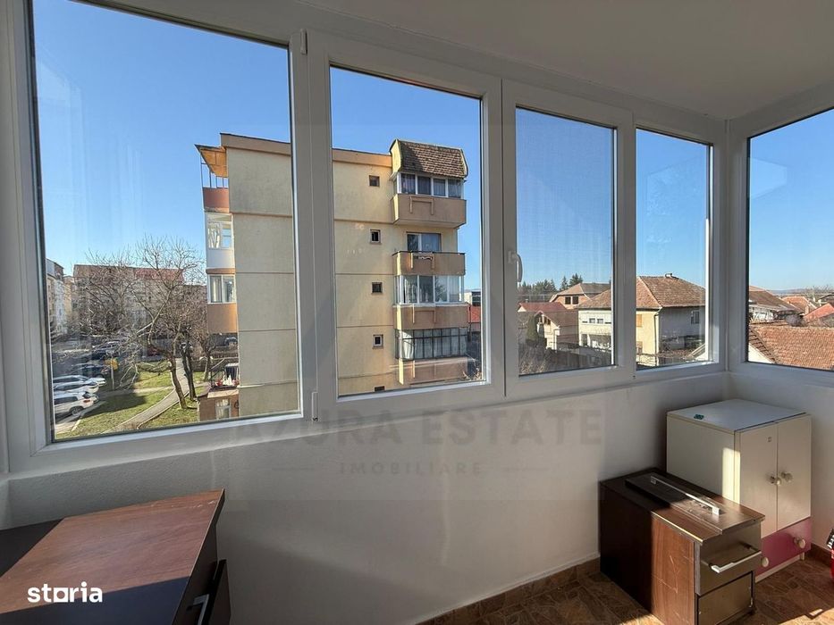 Apartament 4 camere 2 bai 2 balcoane decomandat Etaj 2/4  Valea Aurie