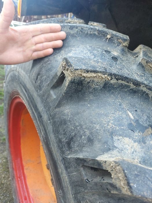 Vând tractor UTB 640 2x4 2 manete