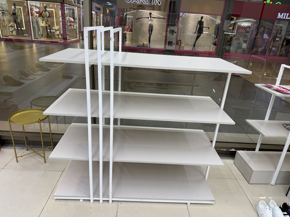 Продаётся стеллаж для обуви