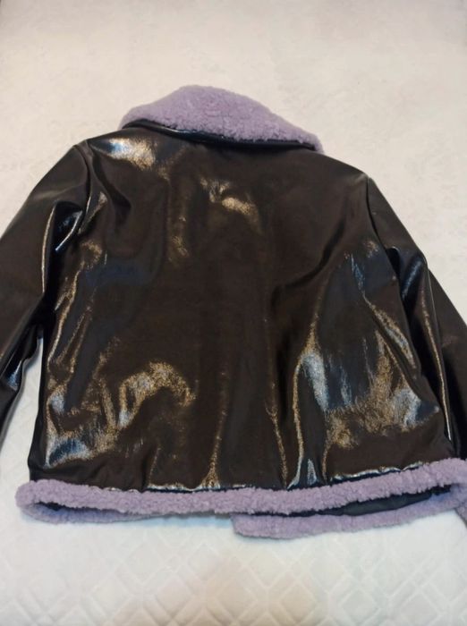 Geaca de iarna boxy ,imitatie piele lacuita,marimea 44-xl