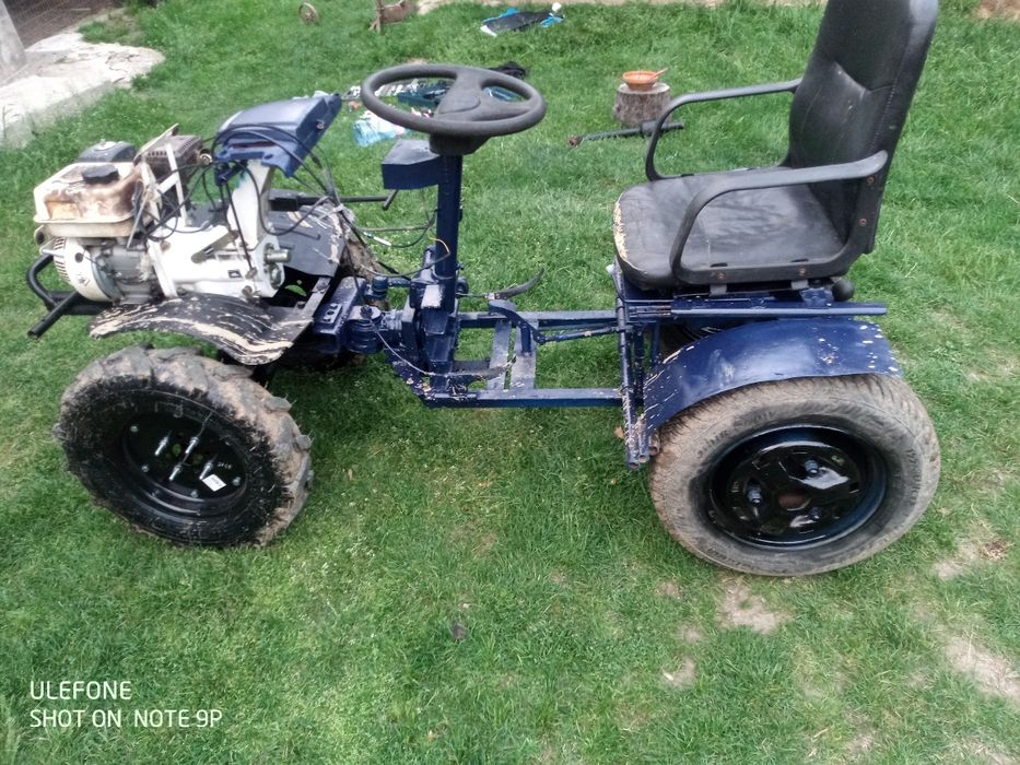 Vând tractoras facut din motocultor