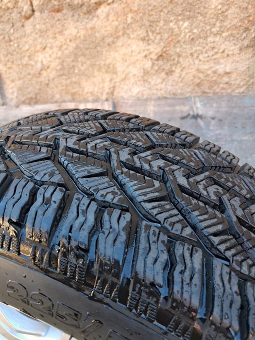 Vand 4 cauciucuri de iarnă