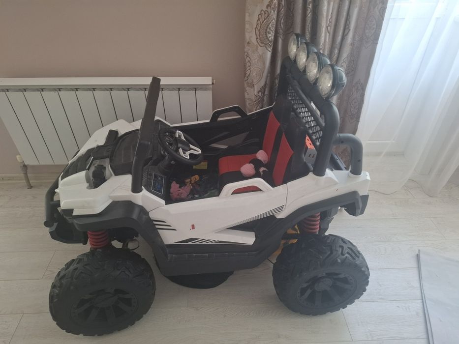 Электроавтомобиль для детей