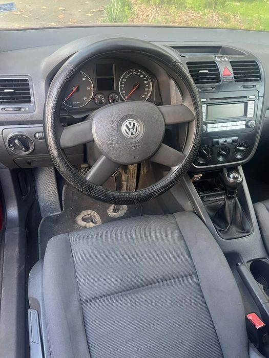 Продавам VW Golf 5