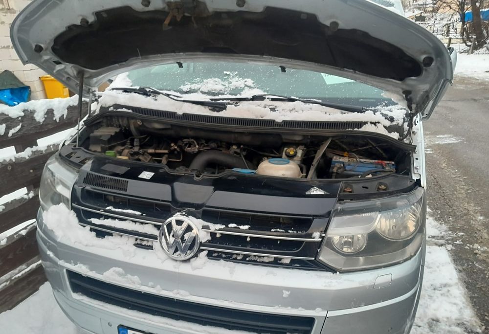 VOLKSWAGEN Caravelle 2012 — imagine 4