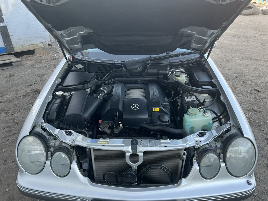 Мерседес 210 рейсталинг