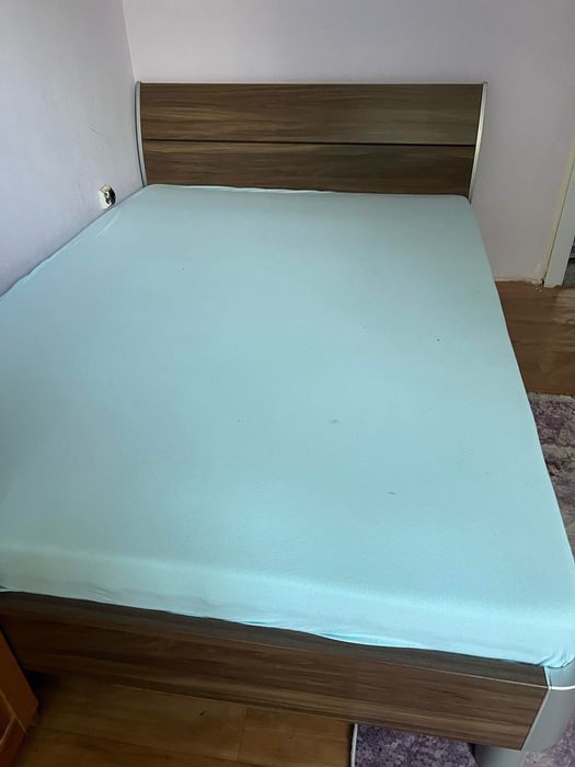 Спалня с матрак от Германия