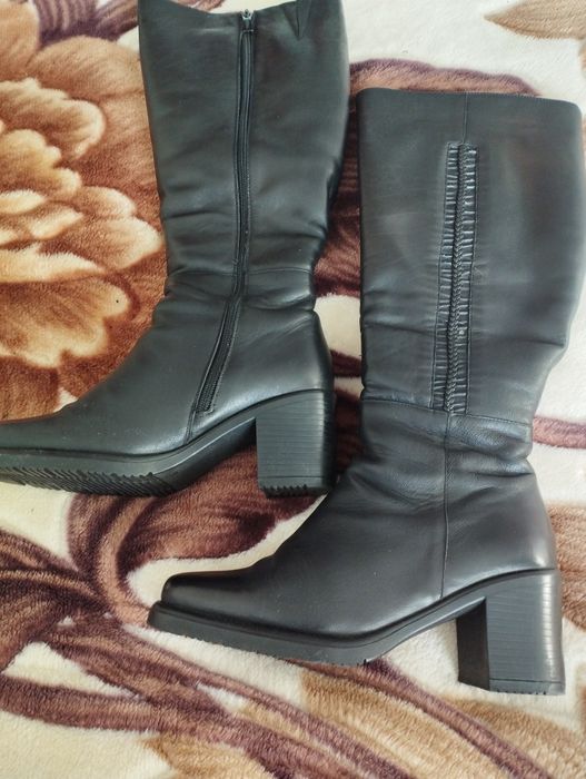 Зимняя женская обувь