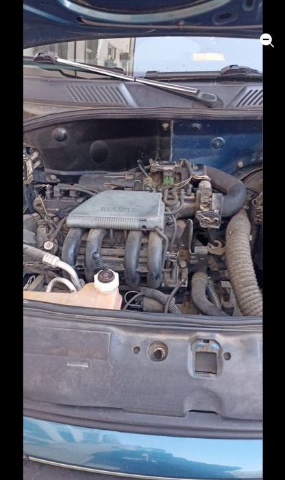 Продавам автомобил Renault Clio 1.2 - Цена 1 000 €