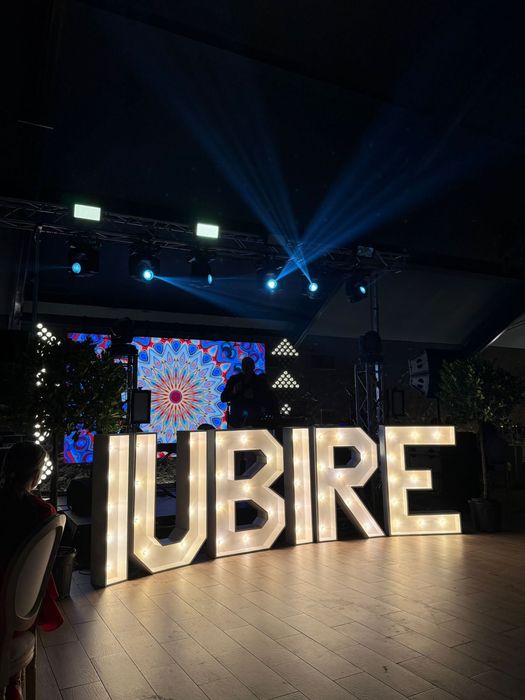 Litere luminoase volumetrice decor