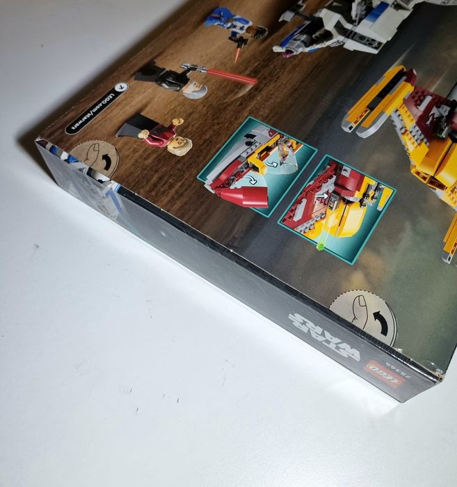 Lego 75364 E-Wing al Noii Republici vs Starfighter-ul Shin Hati NOU