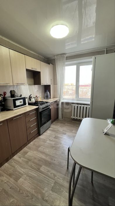 Срочно! 3 комн 65 кв в 20 мкр