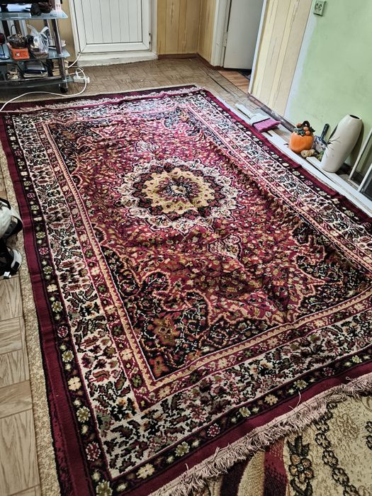 Продам ковры шерстяные.