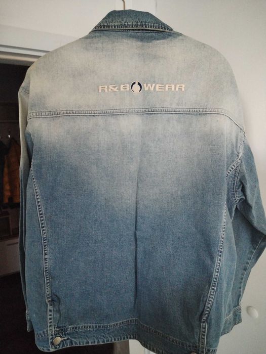 Неразличим от нов комплект R&B wear 2002 година.Без забележки!