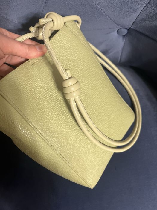 Сумочка кожанная продам