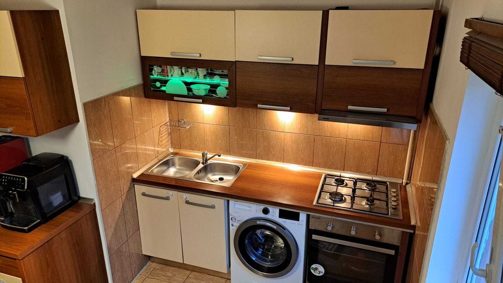 Particular inchiriez apartament cu 2 camere confort 1,  statia metrou Pacii