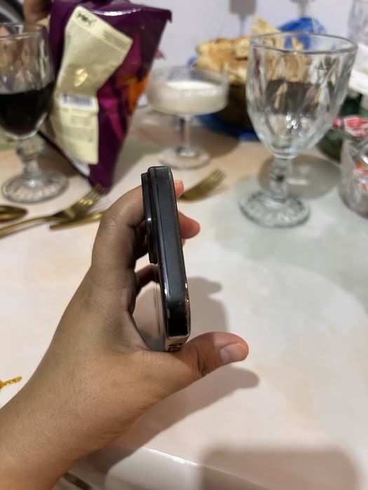 Срочно продам iphone 15
