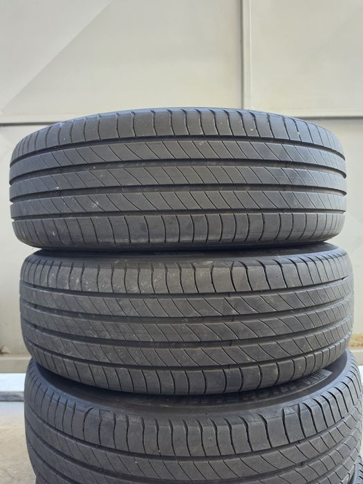 4 Броя 195/60/18 Michelin 2x5,8mm 2x5,5mm 24dot