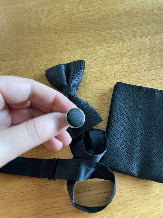 Set bărbătesc negru — papion, butoni și batistă