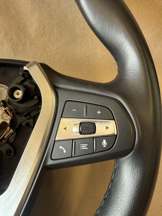 Волан за Bmw G20 G30 G21 G31 GXX ( Оригинален OEM ) ( Chrome бутони )