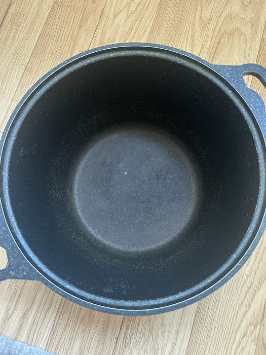 Продам казан, манотоварку, приборы