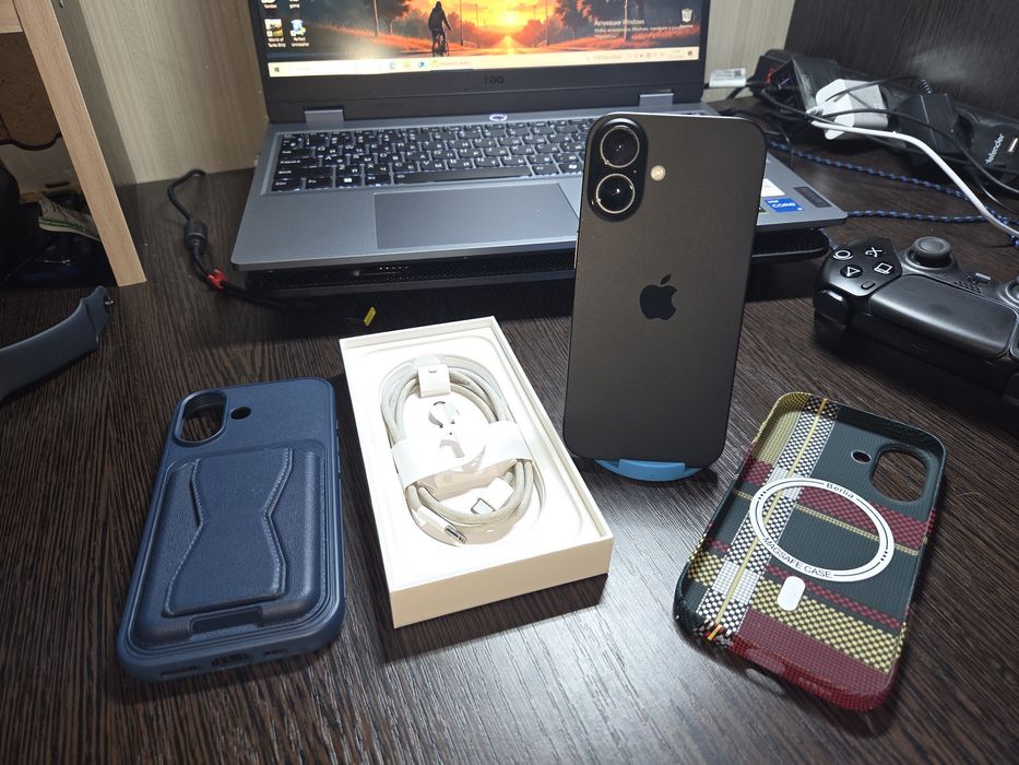 Продам iPhone 16 + apple watch se gen 2