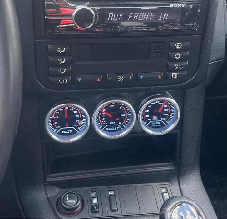 Тройна стойка за измервателни уреди BMW E36