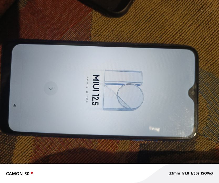 Продам телефон Redmi 8a