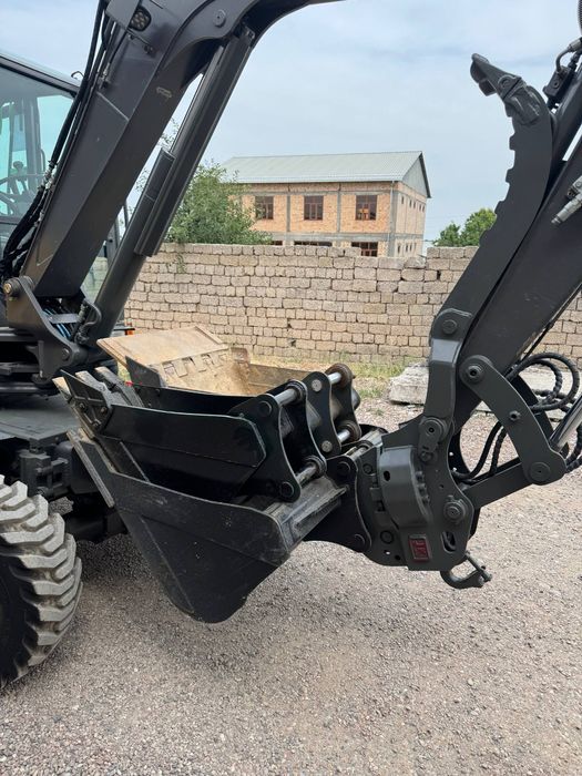 Volvo EW60 PRO sotiladi