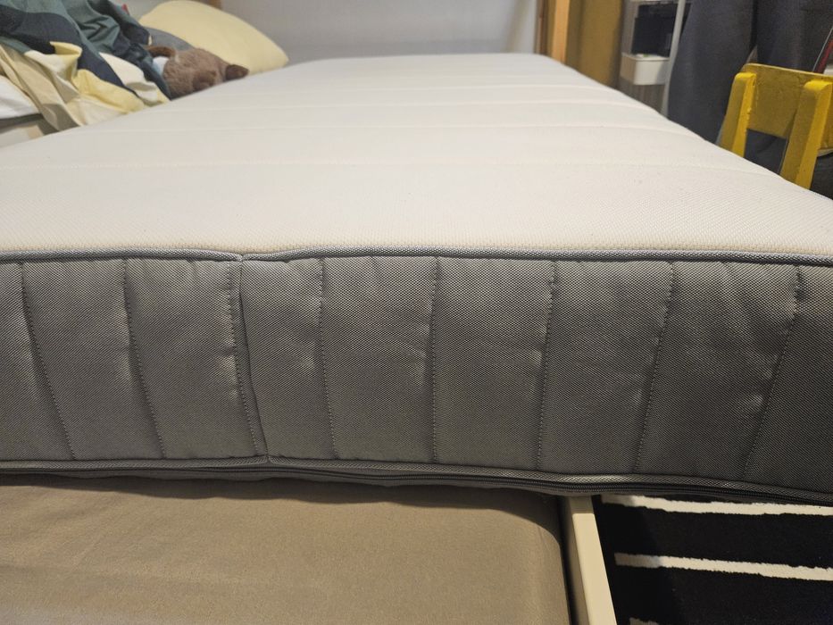 Pat ikea Kura cu saltea