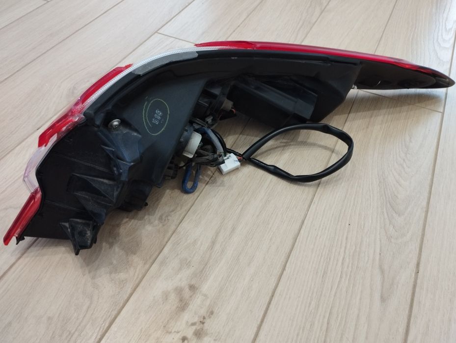 Фонарь для автомобиля