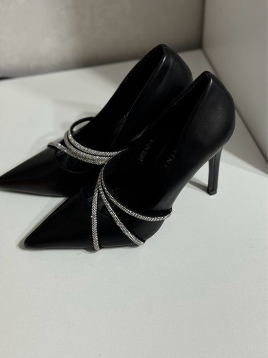 Каблук на шпильке