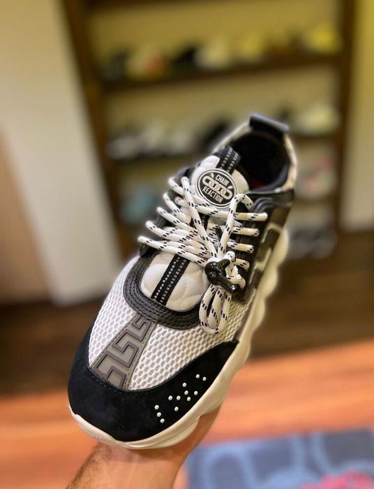 Versace universali ediție limitată