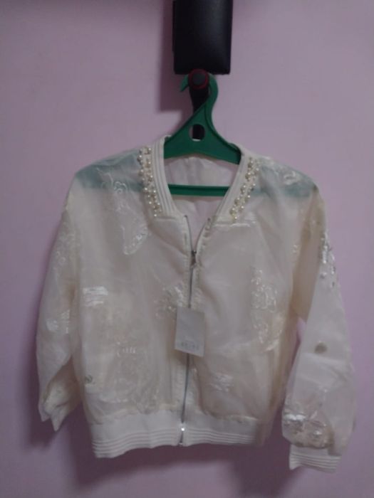 Женский бомбер..