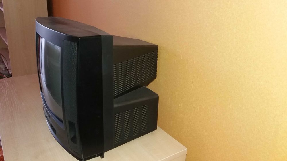 Цветен Телевизор SANG